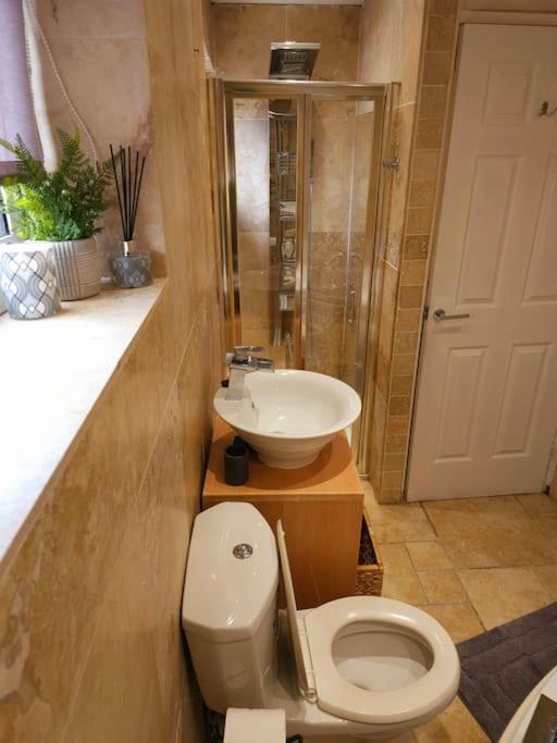 Homebird Property - Buckton House Leeds  Esterno foto