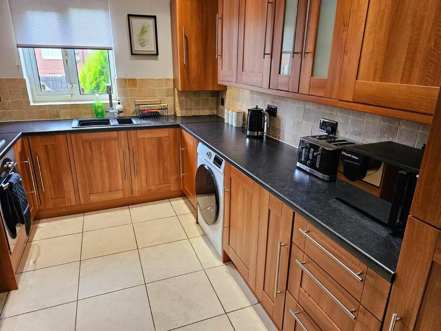 Homebird Property - Buckton House Leeds  Esterno foto
