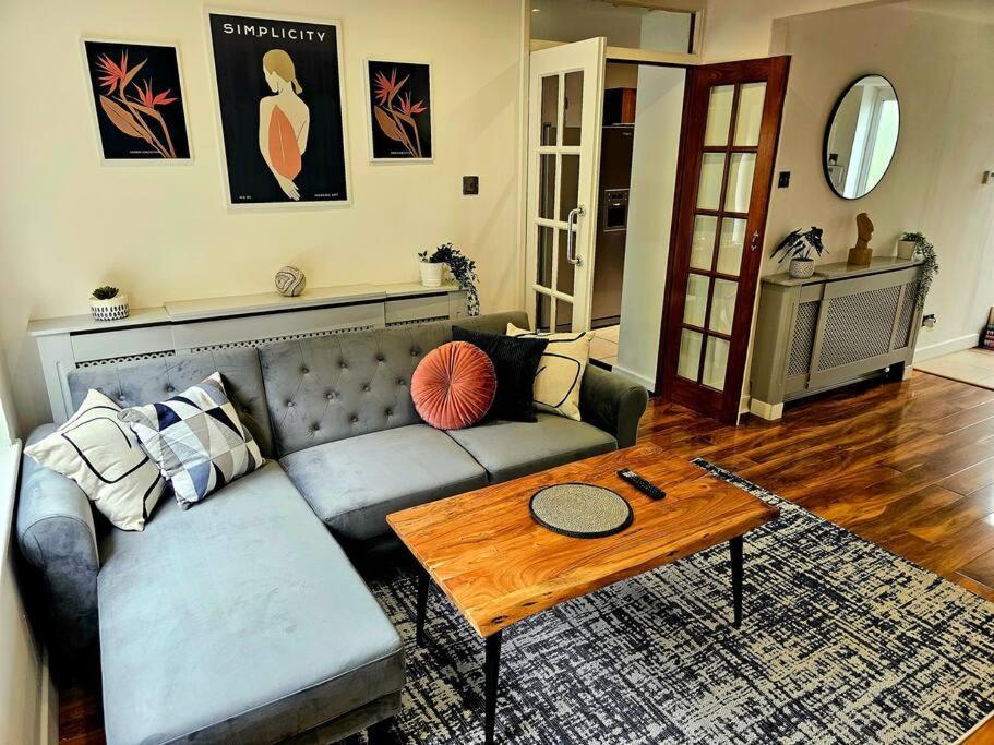 Homebird Property - Buckton House Leeds  Esterno foto